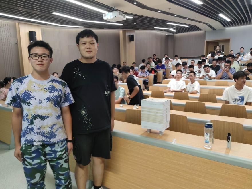 向本科新生开展沉浸式形势与政策课开元棋牌计算机科学与技术学院面(图1)